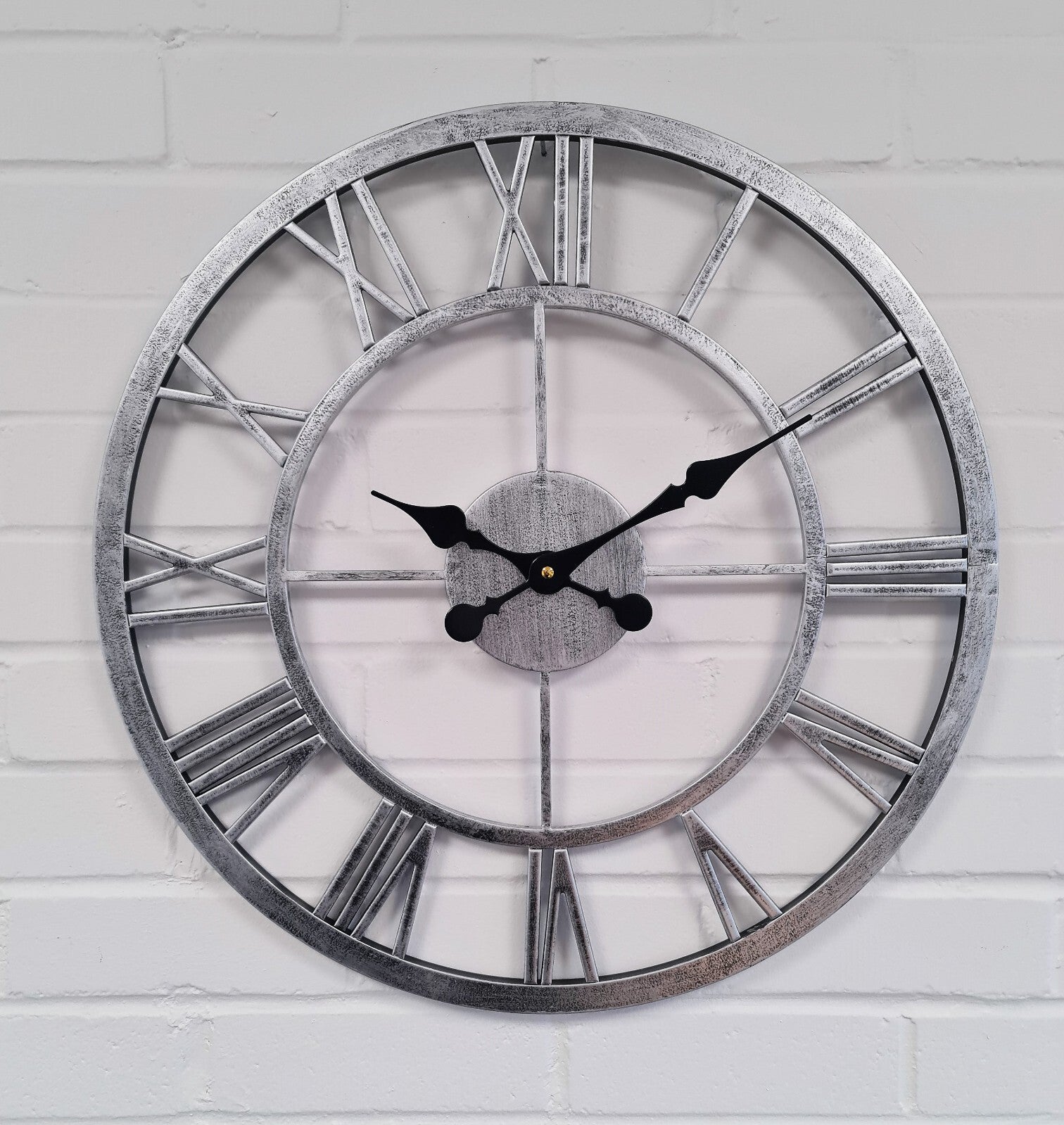GARDEN WALL CLOCK ROMAN LARGE INDOOR OUTDOOR NUMERALS GIANT OPEN FACE METAL 58CM